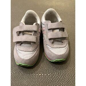 Saucony Velcro jazz low pro tennis shoes EUR 22 US 6 VGUC